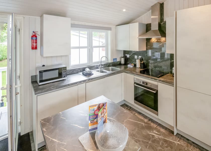 Signature 2 Plus Lodge (Pet) - Shorefield Country Park, Milford-on-Sea, Nr Lymington