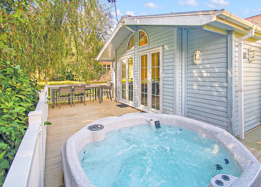 Typical Signature Lodge 1 | Shorefield Country Park, Milford-on-Sea, Nr Lymington