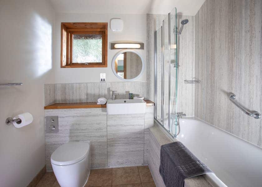 New Golden Oak 3 (Pet) - Sherwood Forest Lodges, Sherwood Forest, Nr Edwinstowe