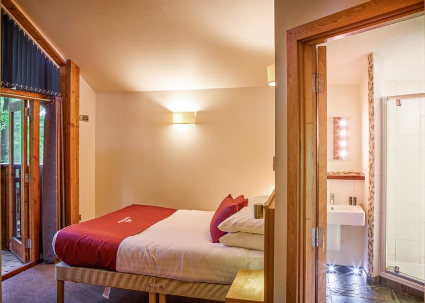 Golden Oak 1 - Sherwood Forest Lodges, Sherwood Forest, Nr Edwinstowe