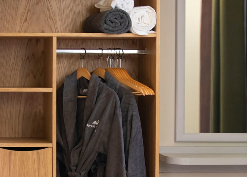 Golden Oak 4 - Sherwood Forest Lodges, Sherwood Forest, Nr Edwinstowe