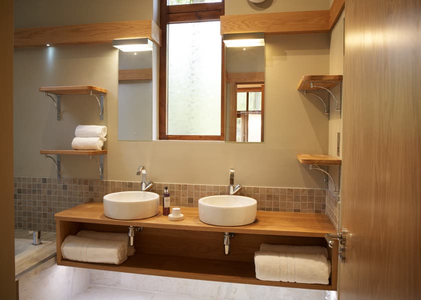 Golden Oak Hideaway - Sherwood Forest Lodges, Sherwood Forest, Nr Edwinstowe