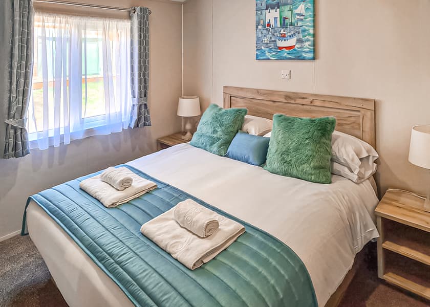 Lakeside 3 Platinum - Shear Barn Holiday Park, Hastings