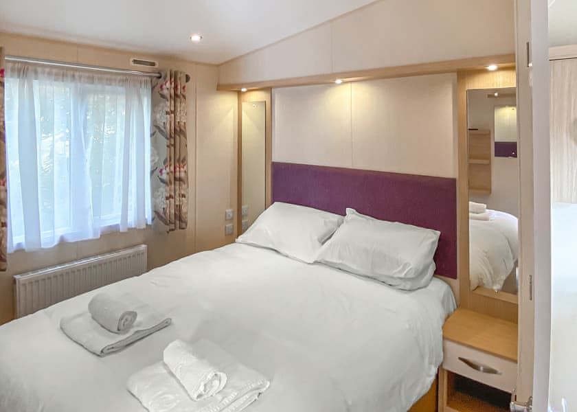 Lakeside 131 Caravan - Shear Barn Holiday Park, Hastings 