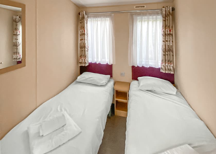 Lakeside 131 Caravan - Shear Barn Holiday Park, Hastings 