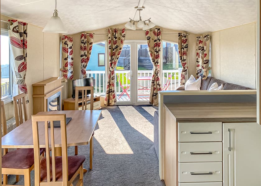 Lakeside 132 Caravan - Shear Barn Holiday Park, Hastings 