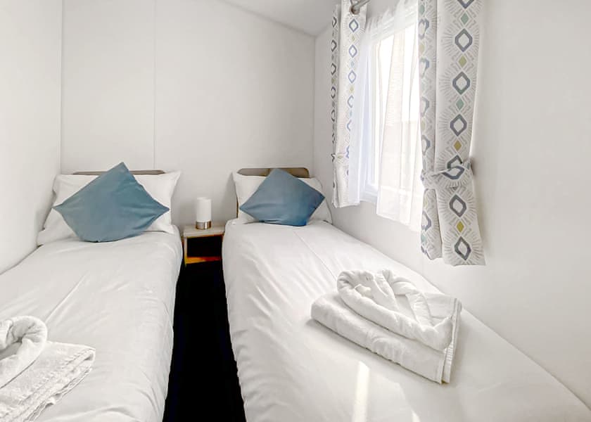 Foxes Run 1 Superior - Shear Barn Holiday Park, Hastings