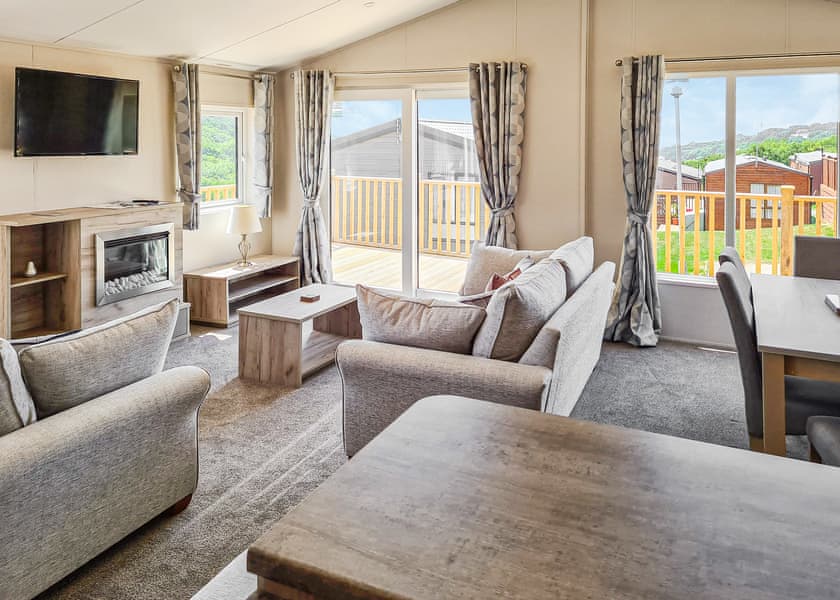 Lakeside 9 Platinum - Shear Barn Holiday Park, Hastings 