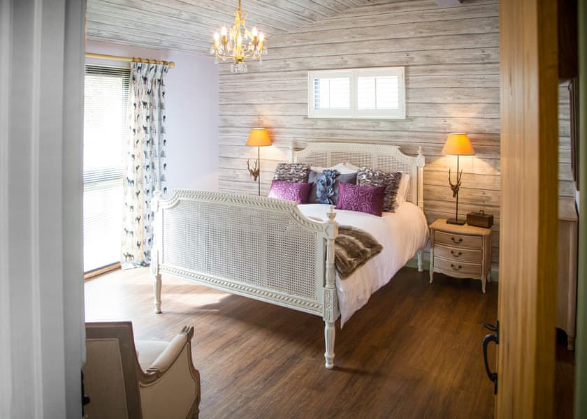 Woodland Escape 1 Bed - The Sherwood Hideaway Lodges, Perlethorpe, Newark-on-Trent