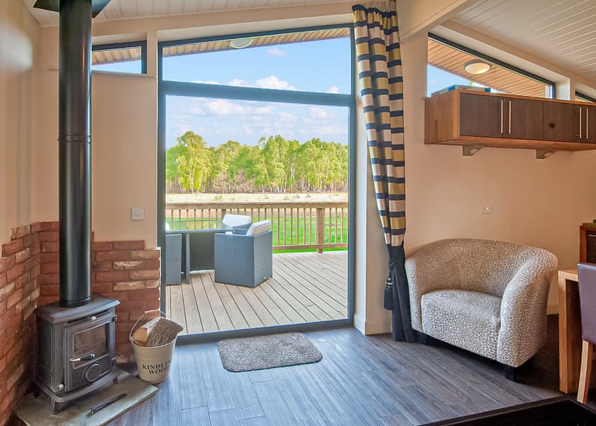 Traditional 2 (Pet) - The Sherwood Hideaway Lodges, Perlethorpe, Newark-on-Trent