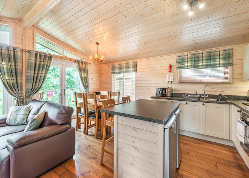 Doe View Lodge - Silver Trees, Cannock Chase