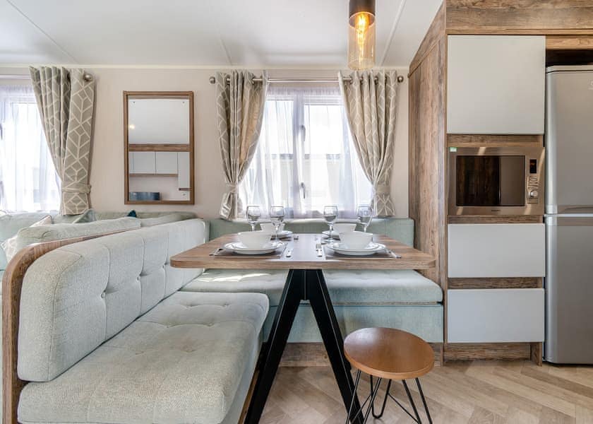 Platinum Caravan - Skegness Fields, Skegness