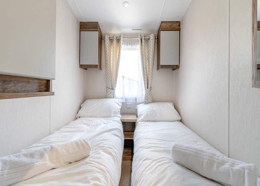 Platinum Caravan - Skegness Fields, Skegness
