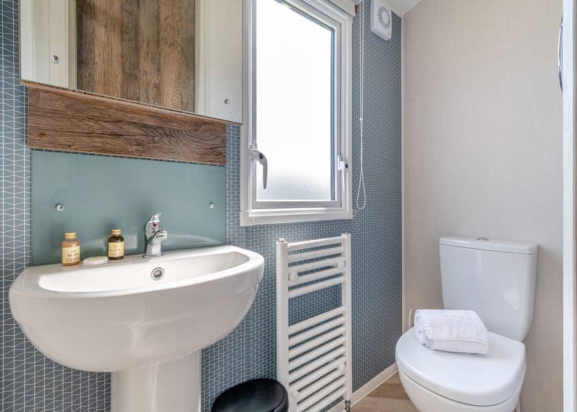 Platinum Caravan - Skegness Fields, Skegness