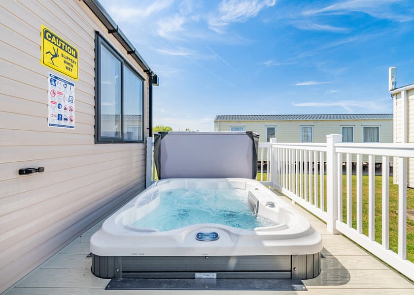 Platinum Caravan 6 (Pet) - Skegness Fields, Skegness