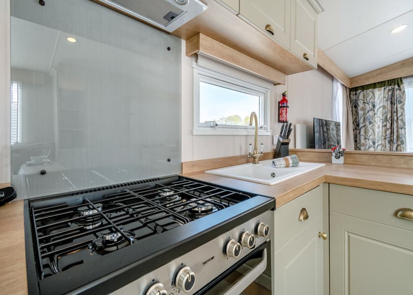 Platinum Caravan 6 (Pet) - Skegness Fields, Skegness