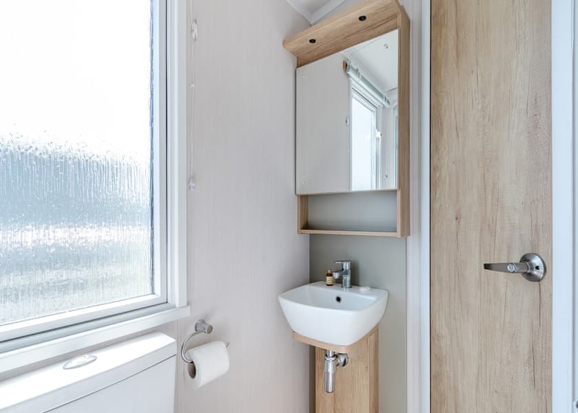 Platinum Caravan 6 (Pet) - Skegness Fields, Skegness