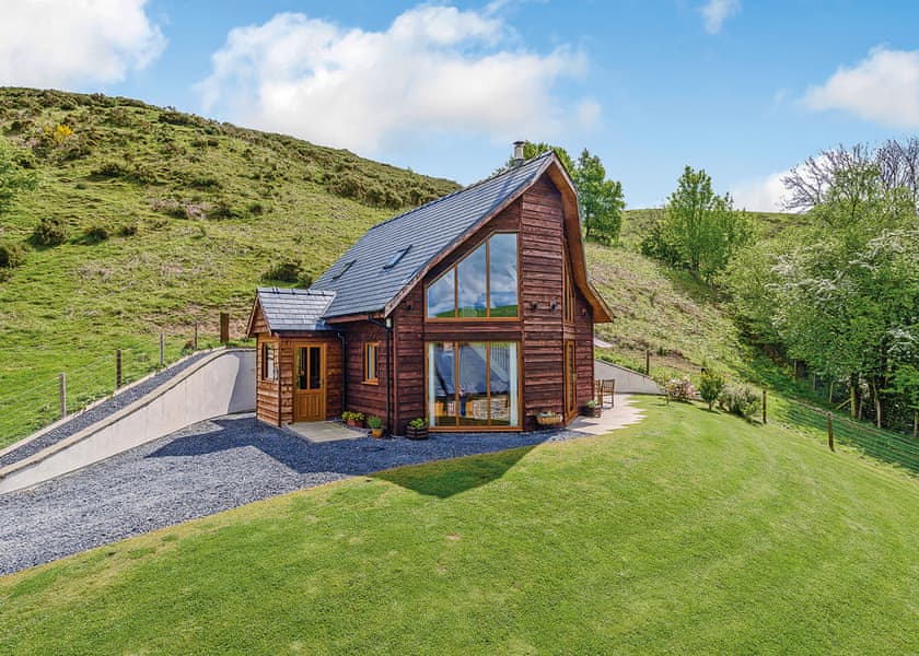 Pool View Lodge - Slate House Lodges, Little London, Nr Llandinam