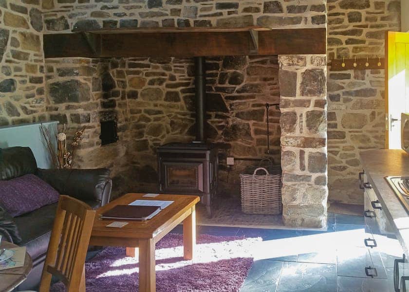 Slate House Cottage - Slate House Lodges, Little London, Nr Llandinam