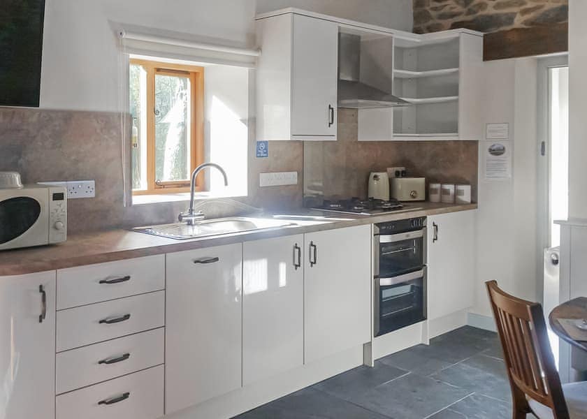 Slate House Cottage - Slate House Lodges, Little London, Nr Llandinam