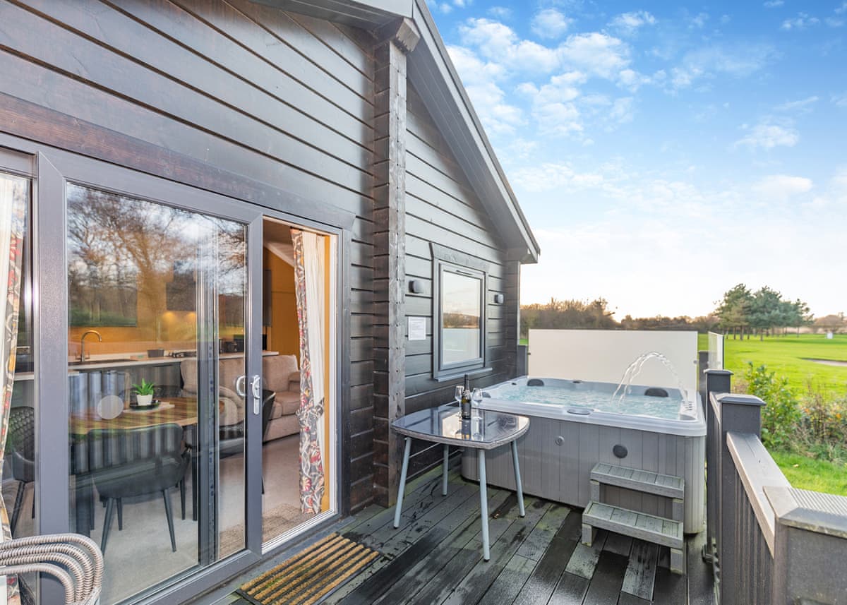Snainton Luxury Lodges - Holiday lodge in Yorkshire - Image 2