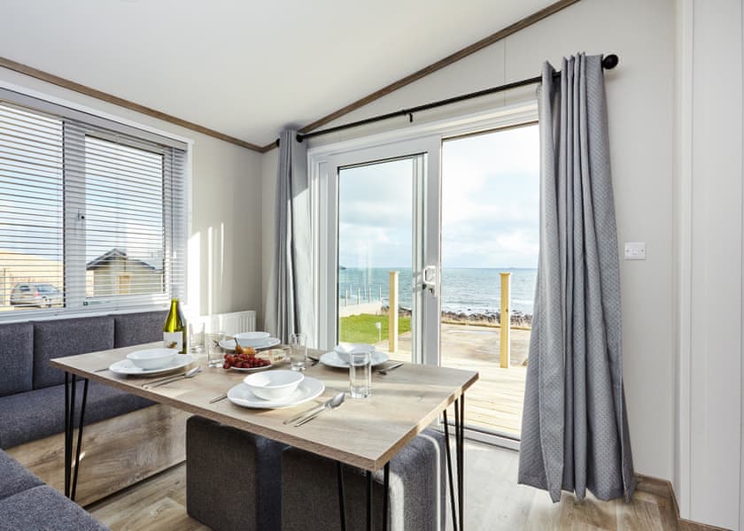 Signature Lodge 2 bedroom Hot Tub - Sauchope Links Park, Anstruther