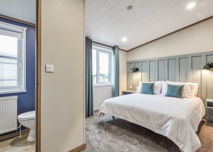 Signature Lodge 2 bedroom Hot Tub - Sauchope Links Park, Anstruther