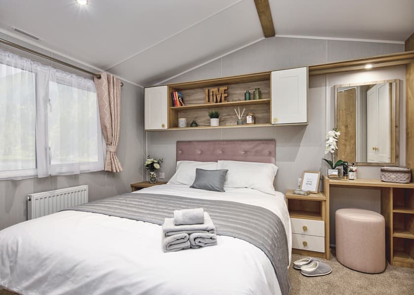 2 Bed Platinum Caravan Pet - South Bay Holiday Park, Brixham