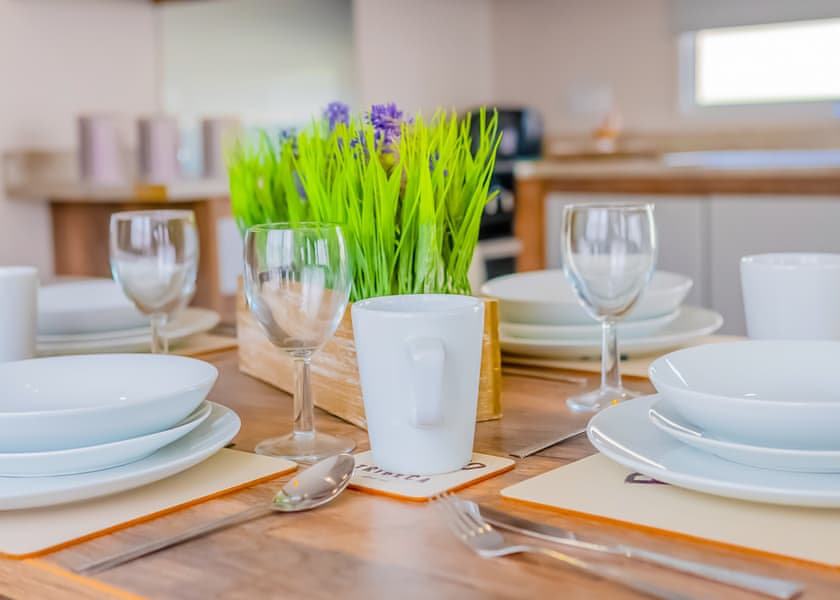 Signature 2 Bed Caravan Pet Friendly - Riverside Holiday Park, Southport