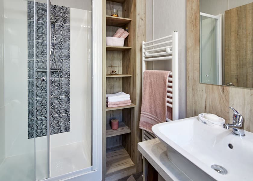 Signature Lodge 3 Bed Pet Friendly - Riverside Holiday Park, Southport