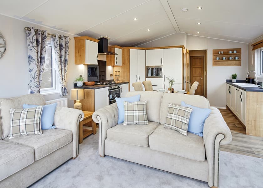 Hideaway 3 Bed Junior Lodge with Hot Tub - Riverside Holiday Park, Southport