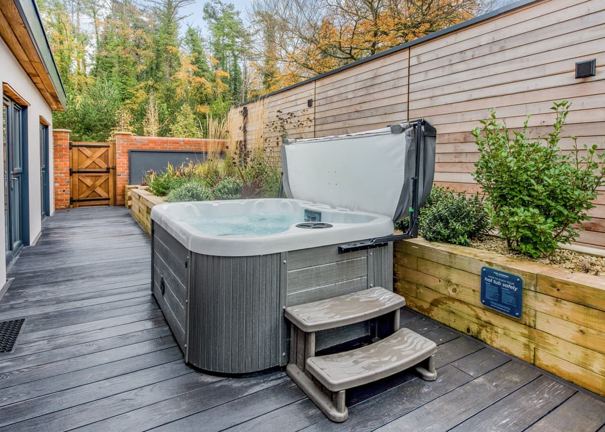 The Springs Resort and Spa - Holiday lodge in Central England - Image 2