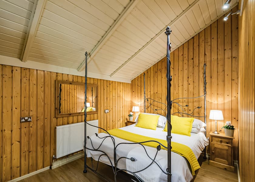 Lilleskov - Springwood Lodges, Harrogate