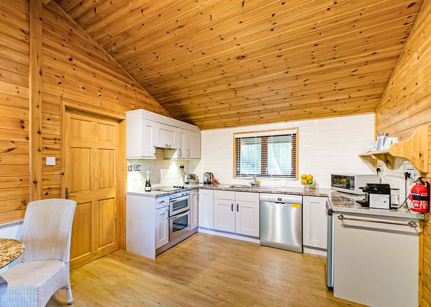 Skovarel - Springwood Lodges, Harrogate