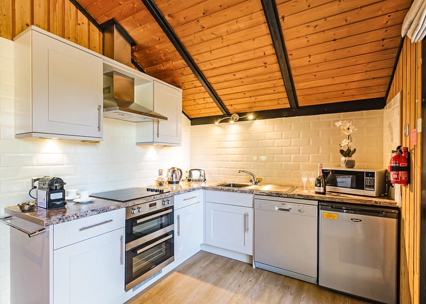 Sneugle - Springwood Lodges, Harrogate