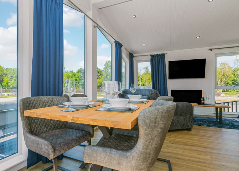 Paddocks Junior Lodge 2 Bed - Silverwood Resort, Perth