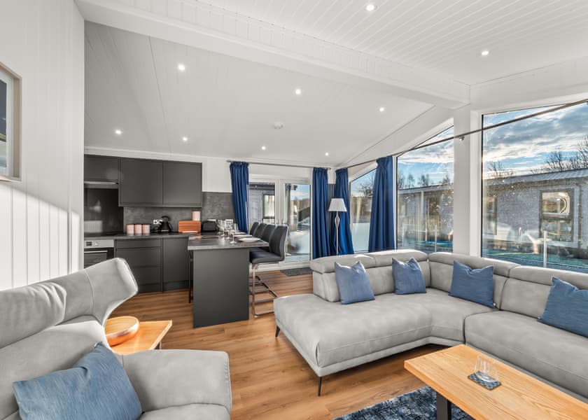 Paddocks Deluxe Lodge 3 Bed - Silverwood Resort, Perth