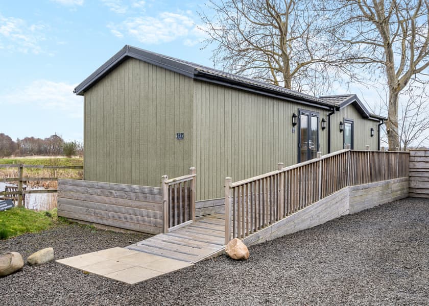 Hideaway Lodge Pet - Silverwood Resort, Perth