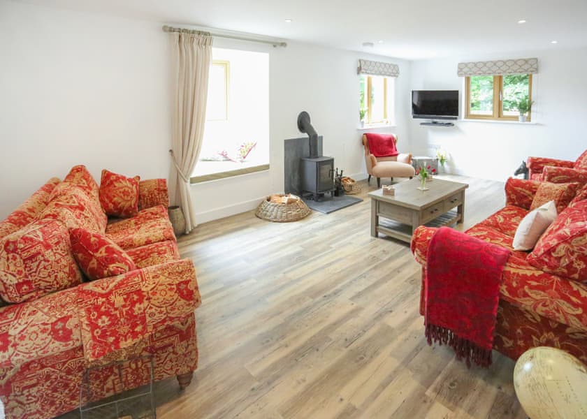 Buzzard 4 Bedroom Cottage - Stowford Farm Meadows, Combe Martin