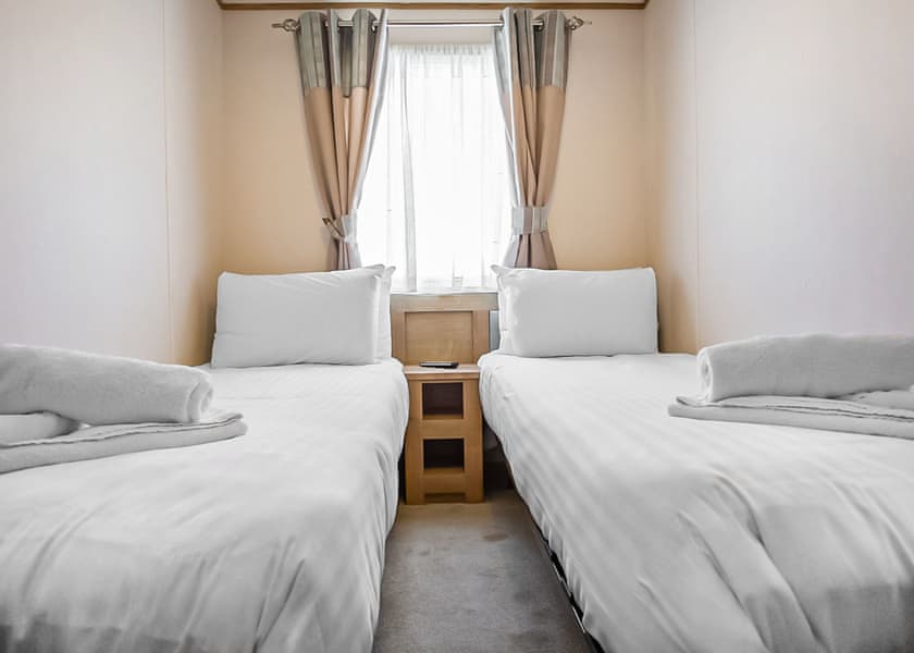 Indulgent 4 Berth Caravan - St Helens Coastal Resort, Ryde