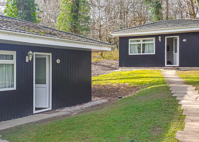 2 Bed Gold Chalet sleeps 4 - St Ives Holiday Village, Lelant, St Ives