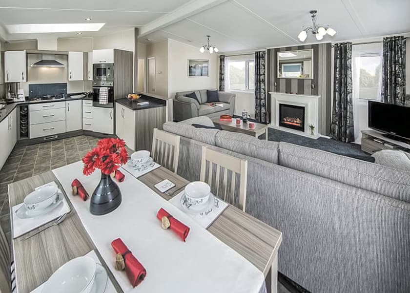 4 Bed Platinum Hot Tub Lodge - St Ives Holiday Village, Lelant, St Ives