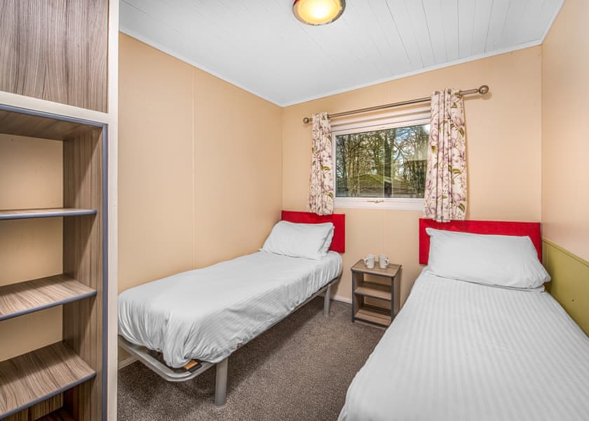 SI 2 Bed Silver Chalet Pet - St Ives Holiday Village, Lelant, St Ives