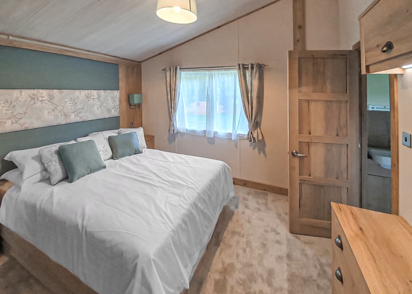 2 Bed Diamond Hot Tub Lodge - St Ives Holiday Village, Lelant, St Ives