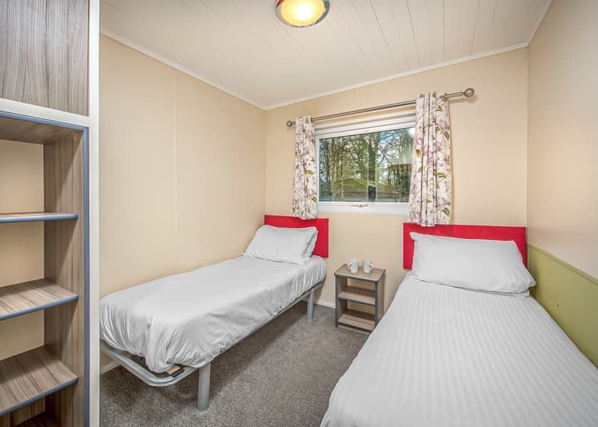 SI 2 Bed Silver Chalet sleeps 4 - St Ives Holiday Village, Lelant, St Ives