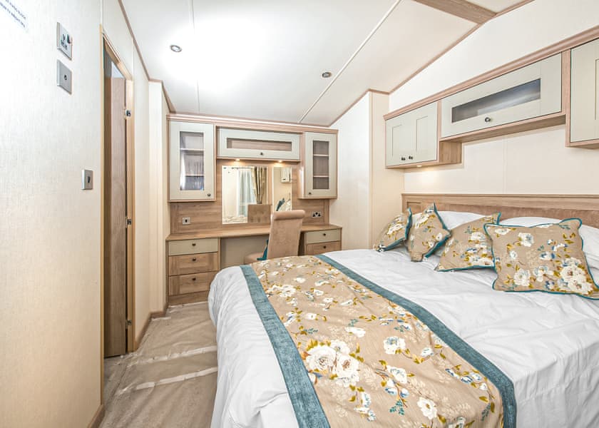 2 Bed Platinum Caravan Lodge - St Ives Holiday Village, Lelant, St Ives