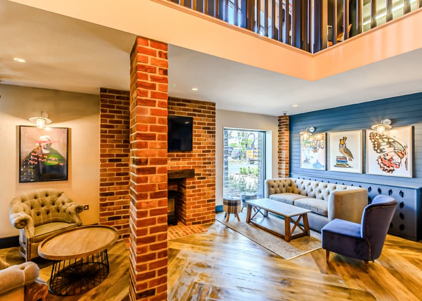 Stratford Upon Avon Lodge Retreat, Snitterfield, Stratford Upon Avon
