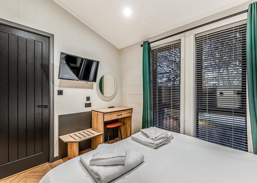 Ettington Lodge Premier - Stratford Upon Avon Lodge Retreat, Snitterfield, Stratford Upon Avon