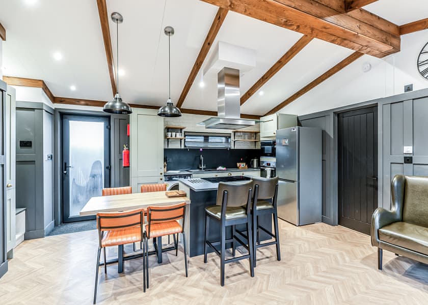 Claverdon Lodge Premier - Stratford Upon Avon Lodge Retreat, Snitterfield, Stratford Upon Avon