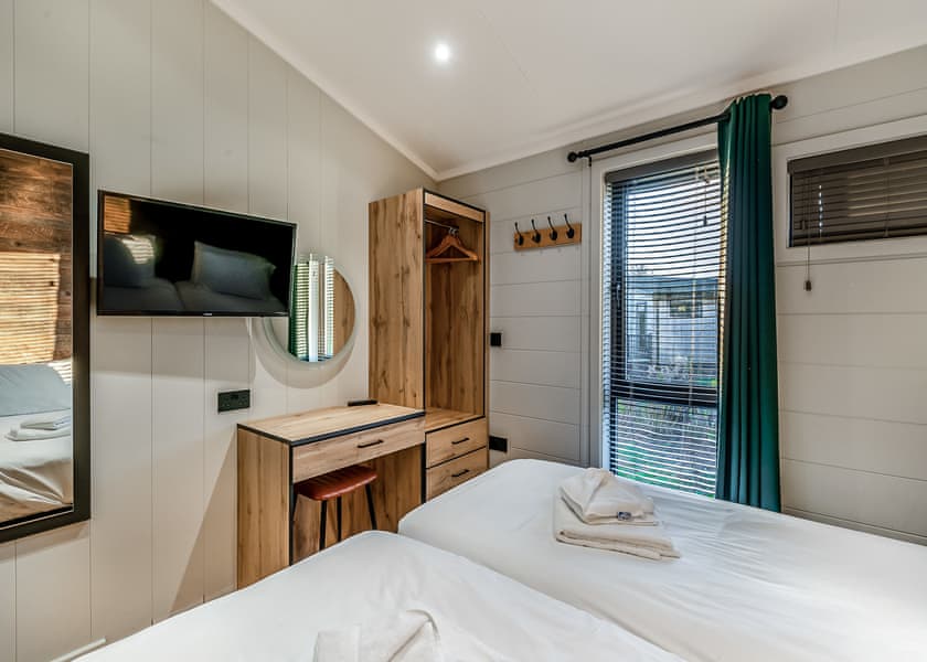 Oxhill Lodge - Stratford Upon Avon Lodge Retreat, Snitterfield, Stratford Upon Avon